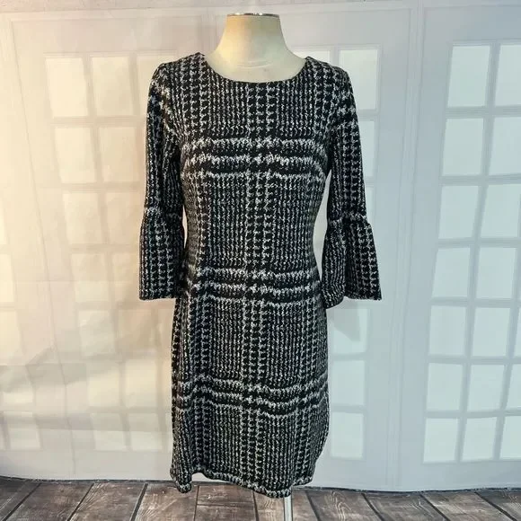 Talbots long bell sleeve warm plaid sweater like sheath dress size 8 - Picture 1 of 10